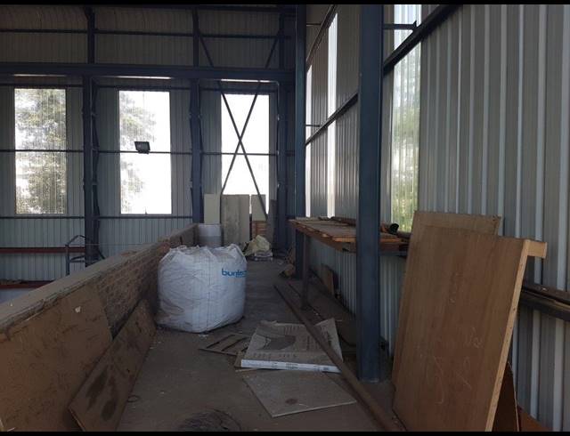 996M² WAREHOUSE TO LET IN KYA SANDS